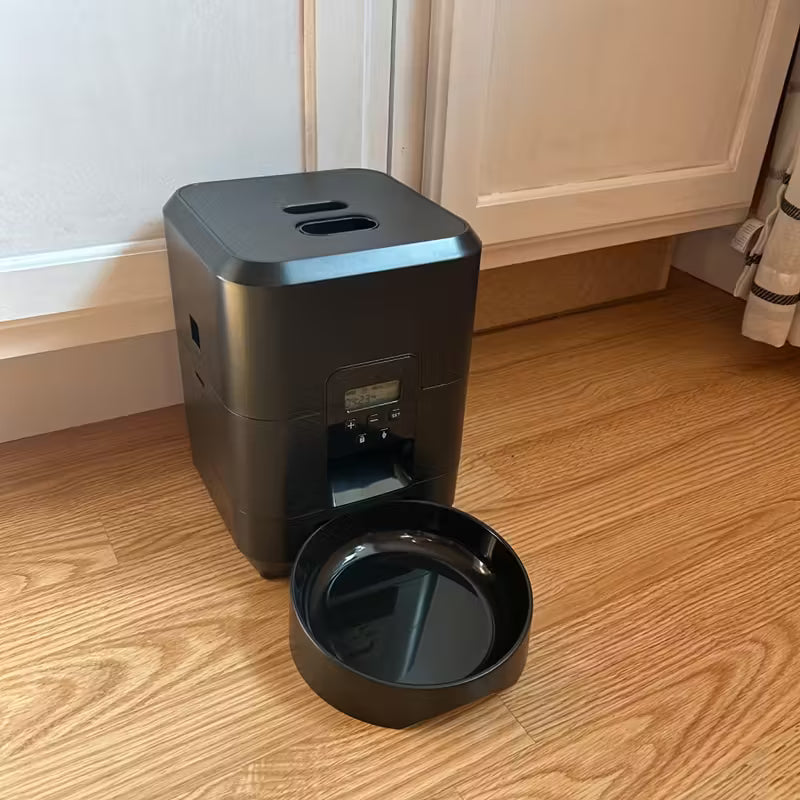 Smart Automatic Cat Feeder
